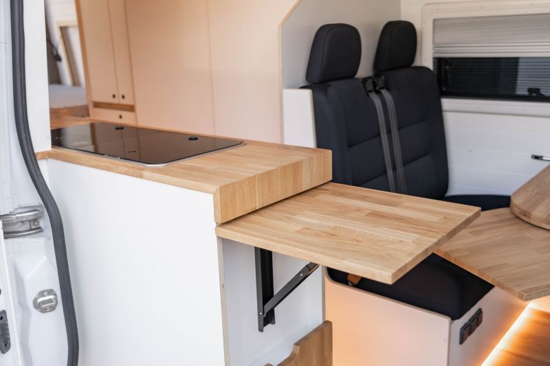 En venta Mercedes-Benz Sprinter Camper L3H2 Blanco 2024 Madrid foto 23