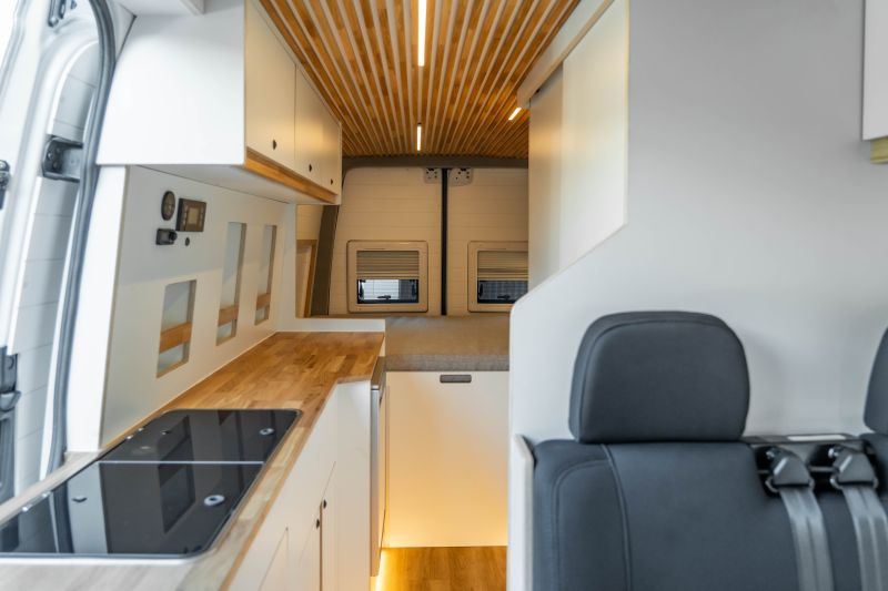 En venta Mercedes-Benz Sprinter Camper L3H2 Blanco 2024 Madrid foto 27
