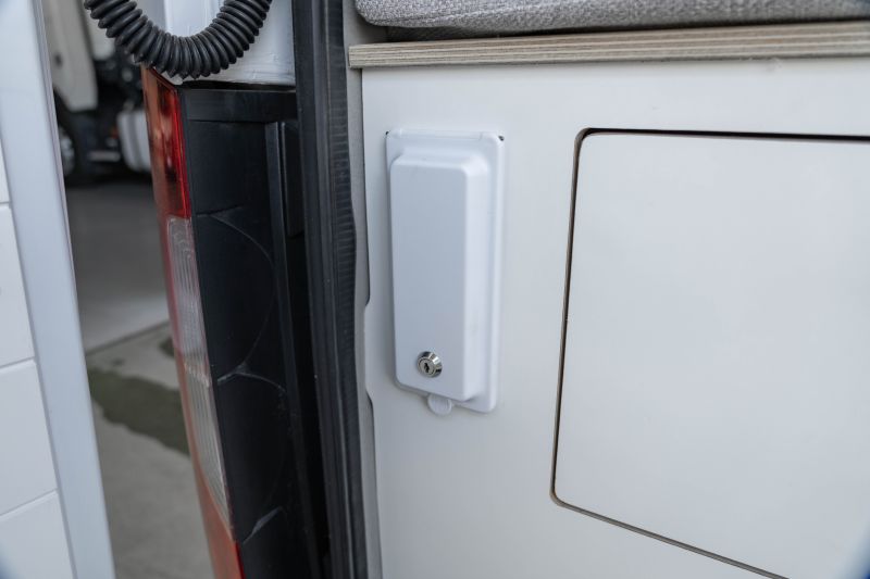 En venta Mercedes-Benz Sprinter Camper L3H2 Blanco 2024 Madrid foto 5