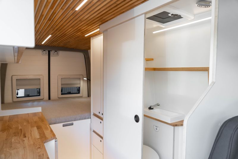 En venta Mercedes-Benz Sprinter Camper L3H2 Blanco 2024 Madrid foto 16