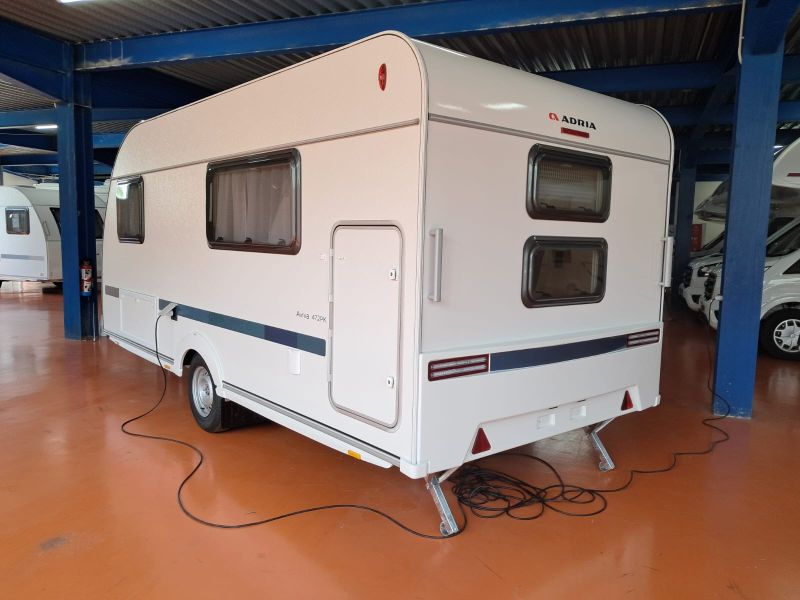 En venta Adria ADRIA AVIVA 472 PK  Blanco 2024 Barcelona foto 3