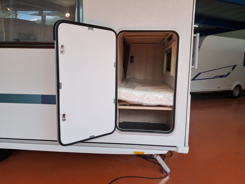 En venta Adria ADRIA AVIVA 472 PK  Blanco 2024 Barcelona foto 4