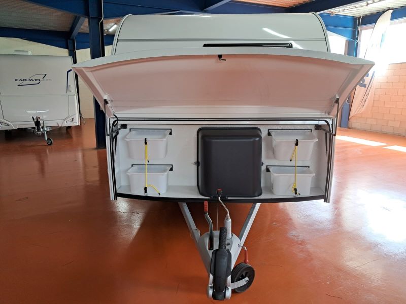 En venta Adria ADRIA AVIVA 472 PK  Blanco 2024 Barcelona foto 6