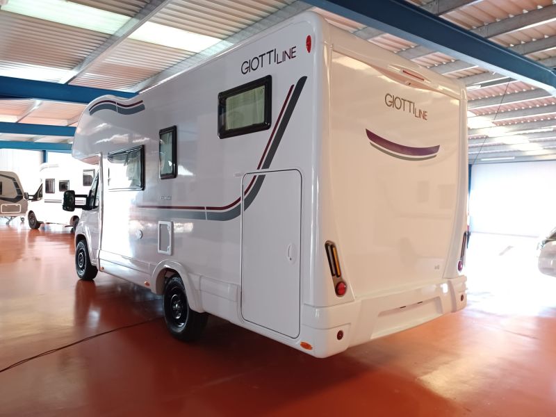 En venta Giotti LineGlobecar GIOTTILINE SIENA 440 PRIVILEGE 140 CV 2023 Blanco 2023 Barcelona foto 3