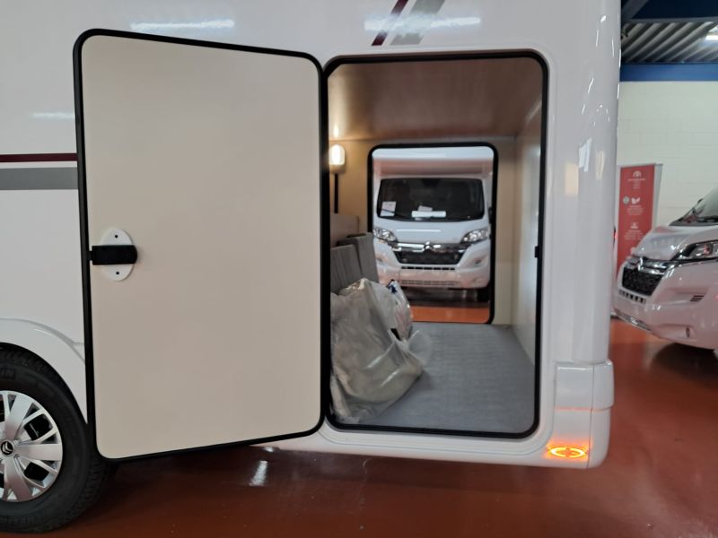 En venta Giotti LineGlobecar GIOTTILINE CITROËN JUMPER SIENA 440 PSA PLUS 140 PRIVILEGE Blanco 2026 Barcelona foto 5