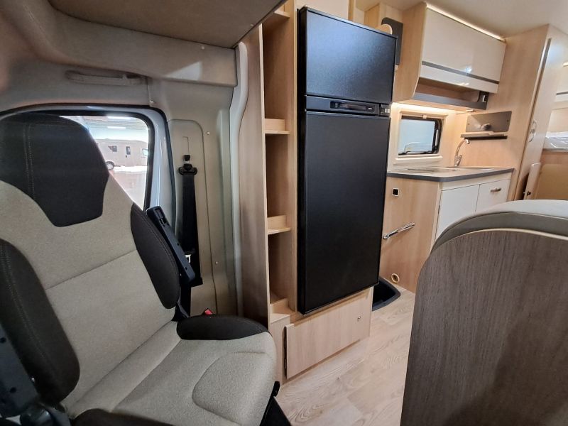 En venta Giotti LineGlobecar GIOTTILINE CITROËN JUMPER SIENA 440 PSA PLUS 140 PRIVILEGE Blanco 2026 Barcelona foto 11