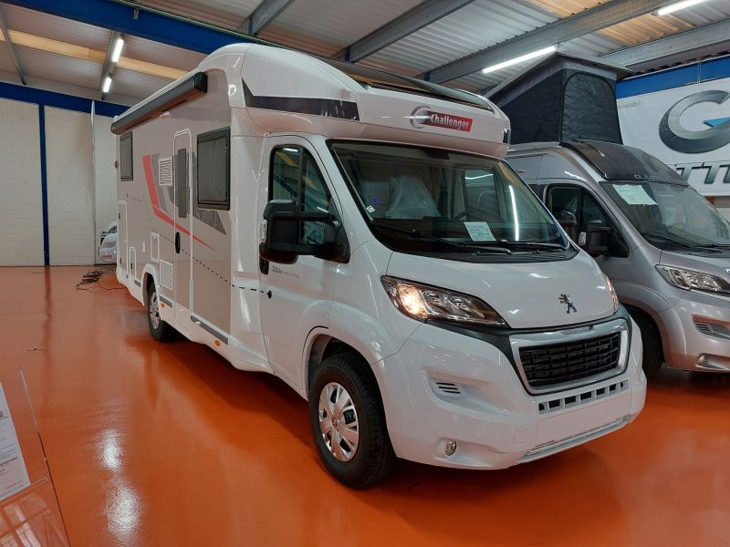 En venta Challenger CHALLENGER 384 PEUGEOT ETAPE EDITION 140  Gris 2024 Barcelona foto 2