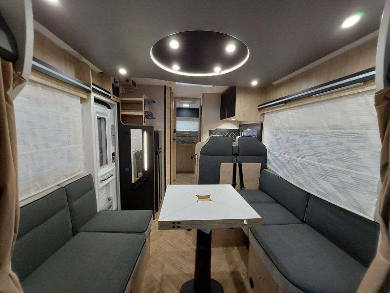 En venta Challenger CHALLENGER 384 PEUGEOT ETAPE EDITION 140  Gris 2024 Barcelona foto 12