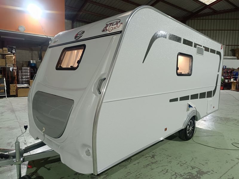 En venta Across 432 CDL  JOVEN Blanco 2026 Toledo foto 4