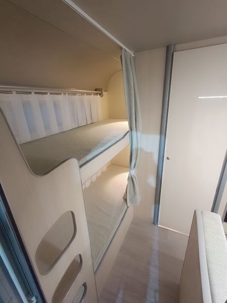 En venta Across 432 CDL  JOVEN Blanco 2026 Toledo foto 9