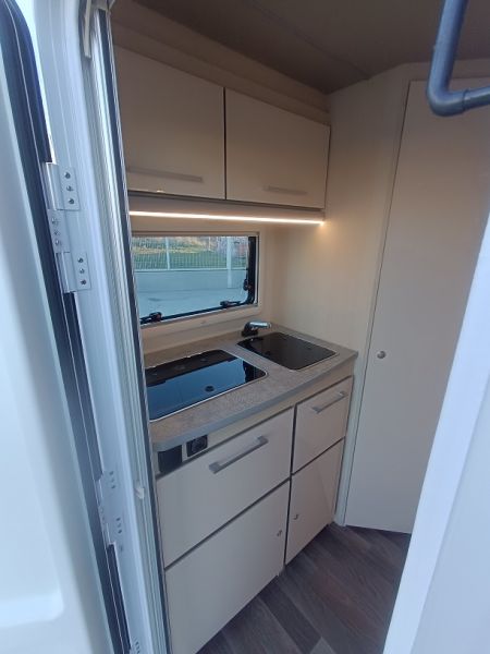 En venta Across PREMIUM 430 CDL Nueva Blanco 2026 Toledo foto 4