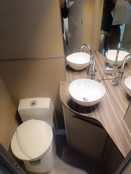 En venta Across JOVEN  PREMIUM 432 CDL Blanco 2026 Toledo foto 6